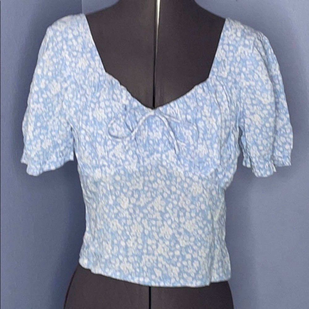 Derek Heart top size M light blue summer top